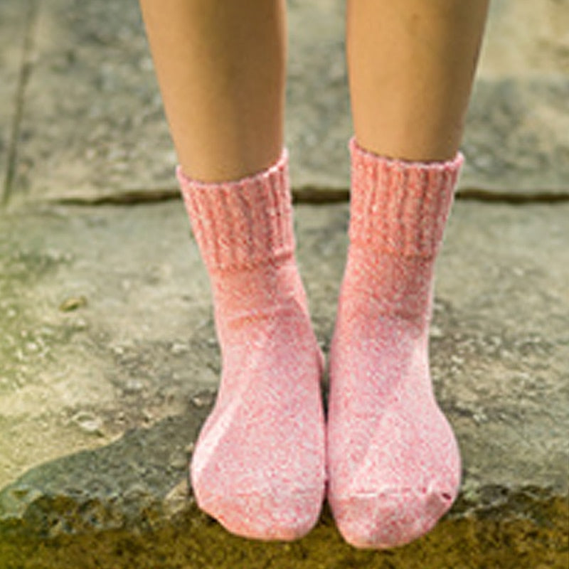 Pink lightweight cashmere socks